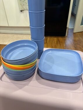 Vintage Blue Plastic Dish Set with Bright Accent Bowls